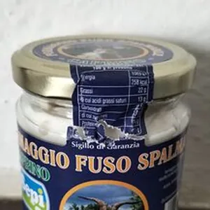 Formaggio caprino fuso spalmabile