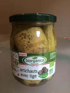 Artichauts avec tiges