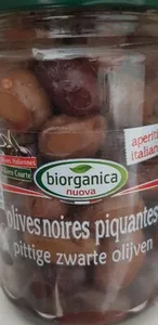 Olives noires piquantes