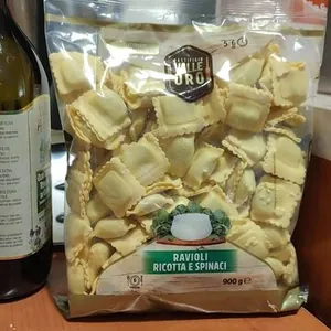 Pasta fresca all'uovo con ripieno di ricotta e spinaci