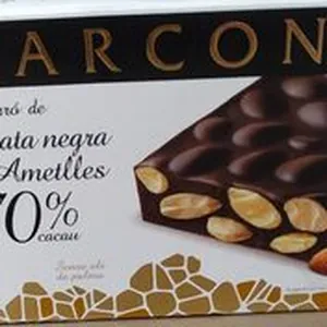Turrón de chocolate negro con almendras