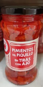 Pimientos del piquillo en tiras al ajillo