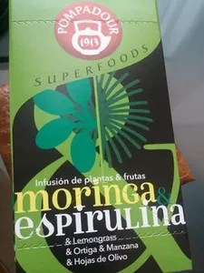 Infusiones de plantas & frutas moringa & espirulina