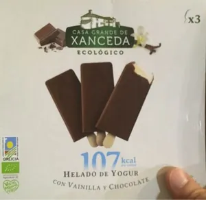 Helado de yogur con vainilla y chocolate