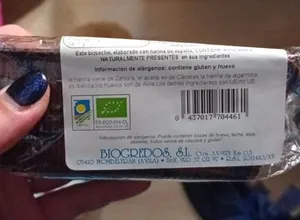 Bizcocho de algarroba