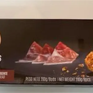 Croquetas de jamón ibérico y pan crujiente