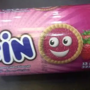 kekse mit erdbeerkrem Cin