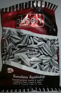 Geröstete, leicht gesalzene ungeschälte Sonnenblumenkerne