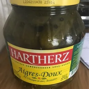 Cornichons aigres doux