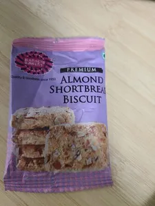 Almond Shortbread Biscuit