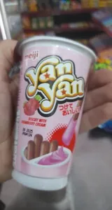 yan yang strawberrey
