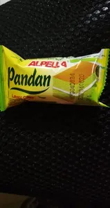 Alpela pandan layer cake