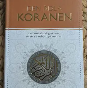 Den ädla Koranen med översättning av dess versers innebörd på svenska